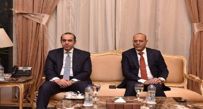 بالصور.. وزير العمل يترأس إجتماع “الحوار الاجتماعي” لمناقشة مشروع قانون العمل