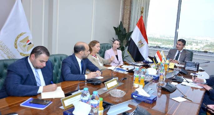 وزير التموين يستقبل وفد وكالة ضمان الاستثمارات متعددة الأطراف التابعة للبنك الدولي