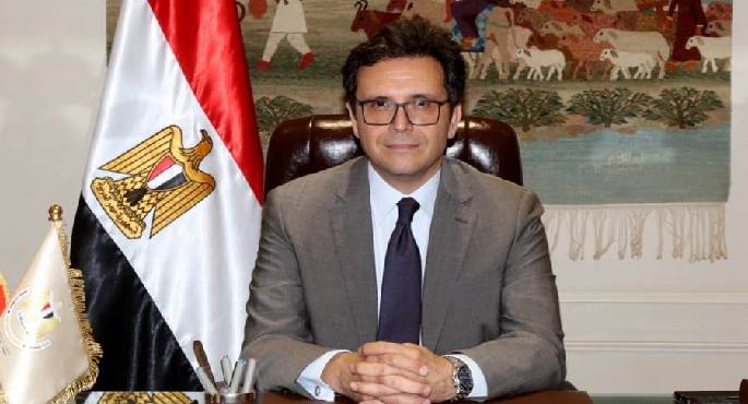 وزير الثقافة يؤكد أهمية التعاون مع القطاعات المختلفة لبناء الإنسان خلال المرحلة الراهنة