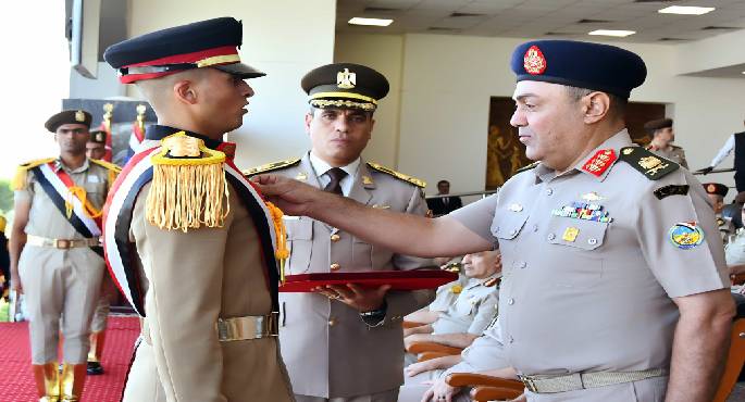 بالصور.. القوات المسلحة تحتفل بتخريج دفعات جديدة من المعاهد الصحية