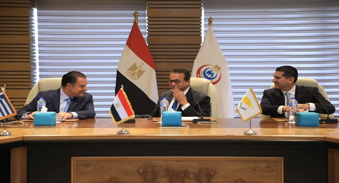 بالصور.. وزير الصحة يعقد اجتماعا ثلاثيا مع وزيري صحة قبرص واليونان لبحث تعزيز التعاون بين القطاع الصحي