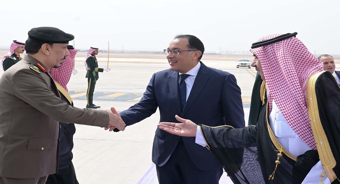 بالصور.. رئيس الوزراء يصل الرياض للمشاركة في مؤتمر “مبادرة مستقبل الاستثمار” نيابة عن الرئيس السيسي