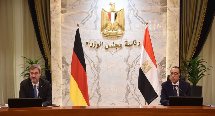 بالصور.. رئيس الوزراء ورئيس وزراء ولاية بافاريا الألمانية يترأسان جلسة مباحثات مُوسّعة لمناقشة ملفات التعاون