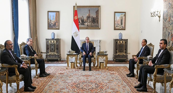 خلال لقاء مع وزير الخارجية الإيراني.. الرئيس السيسي يؤكد الموقف المصري الداعي لعدم توسّع دائرة الصراع بالمنطقة