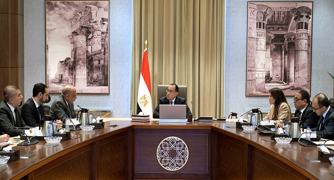 بالصور.. رئيس الوزراء يلتقي وفد شركة فورتيسكيو العالمية