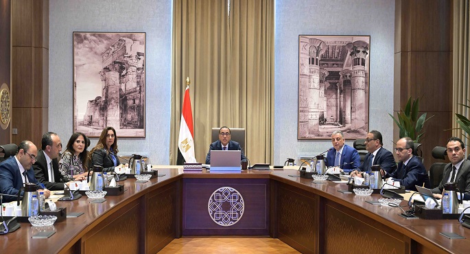 بالصور.. رئيس الوزراء يتابع الموقف الحالي للمشروعات الجاري تنفيذها بمحافظة الإسماعيلية