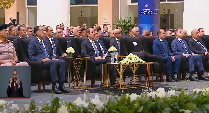 الرئيس السيسي يشهد افتتاح عدد من المشروعات القومية في قطاع النقل