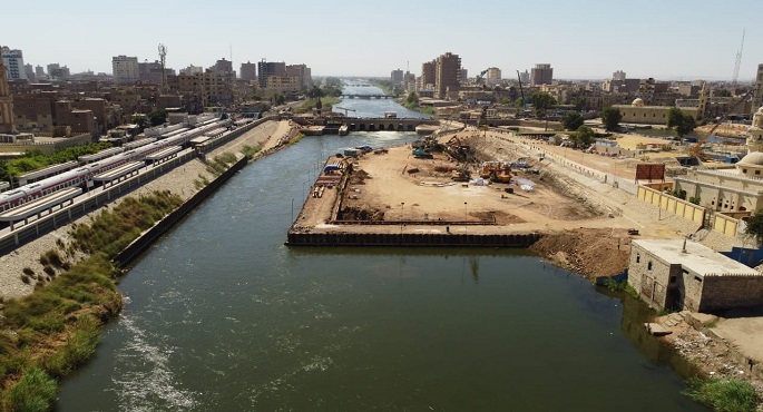 بالصور.. وزير الرى يتابع الموقف التنفيذي لمشروع إنشاء مجموعة قناطر ديروط الجديدة بنسبة تنفيذ ٥٦%