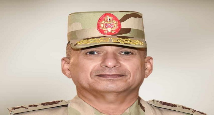 الرئيس السيسي يصدّق على ترقية قائد قوات الدفاع الجوي إلى رتبة الفريق