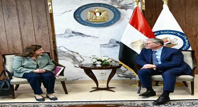وزير البترول يبحث مع “شل” و”بتروناس” تطورات إنتاج الغاز من مشروع غرب الدلتا