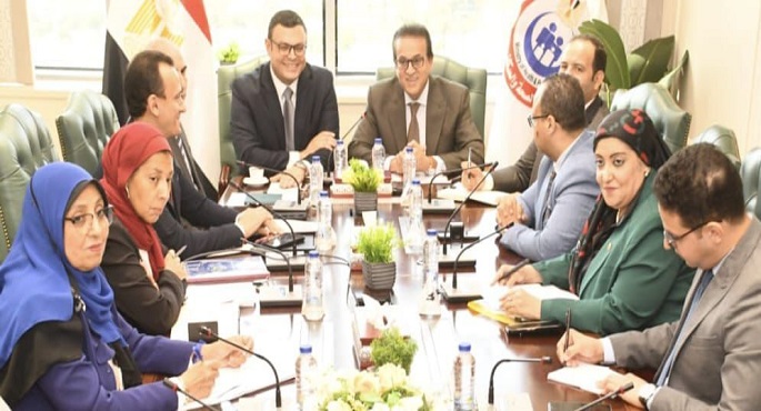 خالد عبدالغفار يبحث مع وزير الإسكان المشاريع المشتركة بين الوزارتين