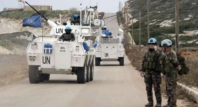 رداً على الإدانة الدولية.. إسرائيل تجدد قصف قوات يونيفيل في لبنان