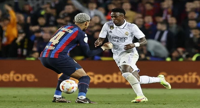 ريال مدريد يتحدى برشلونة الليلة في كلاسيكو ناري بالدوري الإسباني