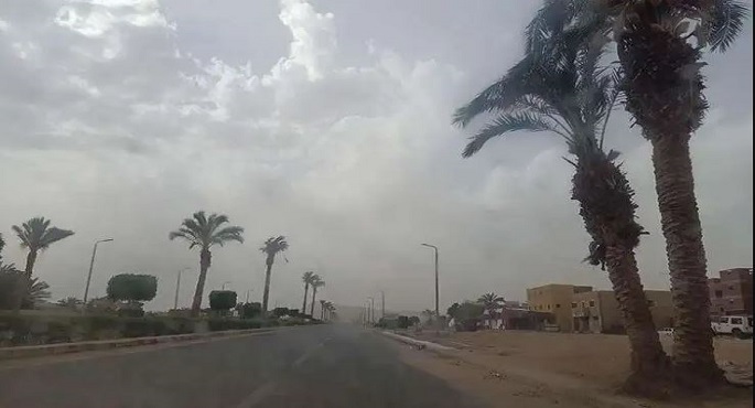 ​منخفض جوي يضرب البلاد.. والأرصاد تحذر من أمطار رعدية على هذه المناطق خلال ساعات