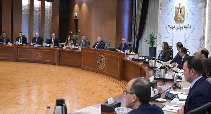 بالصور.. رئيس الوزراء يترأس اجتماع اللجنة العليا لضبط الأسواق وأسعار السلع