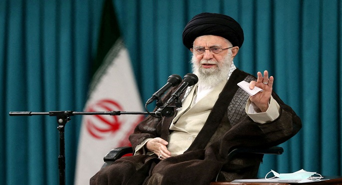 إعلام أمريكى: خامنئى يسمى 3 شخصيات لخلافته فى حال اغتياله