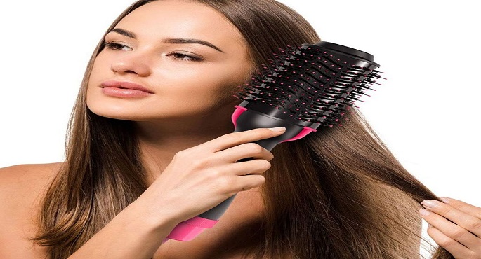 5 خطوات سهلة لتنظيف فرشاة الشعر