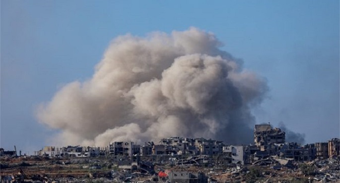7 جرحى إثر قصف إسرائيلي لمنزل في رفح الفلسطينية جنوب قطاع غزة