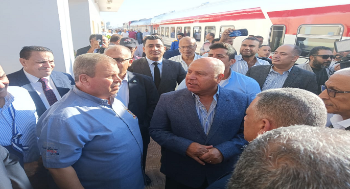 كامل الوزير يعلن تشغيل قطار ” الفردان – بئر العبد ” مجانا لمدة أسبوع