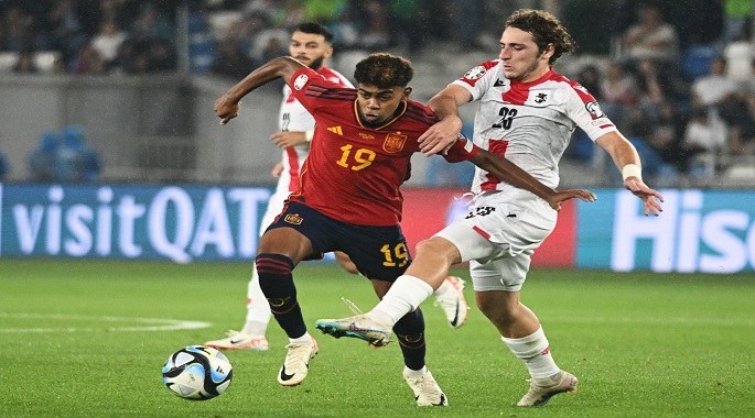 إسبانيا في مواجهة صعبة أمام الدنمارك بدوري الأمم الأوروبية الليلة
