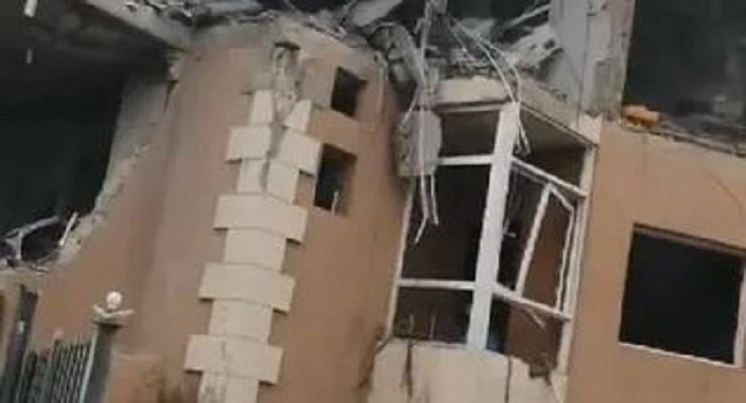 رئيس بلدة لبنانية: لا يوجد مكتب لحزب الله بالبلدة والغارة الإسرائيلية استهدفت شقة سكنية