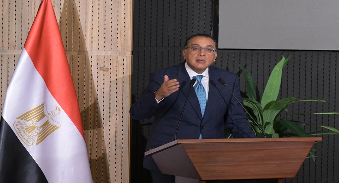بالصور.. رئيس الوزراء: حريصون في ظل ما نواجهه من تحديات خارجية على استقرار واستدامة السلع والخدمات