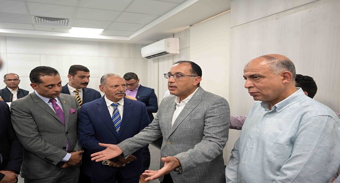 بالصور .. خلال زيارته لمحافظة المنيا .. رئيس الوزراء يلتقي أعضاء الهيئة البرلمانية بالمنيا لمناقشة عدد من الملفات