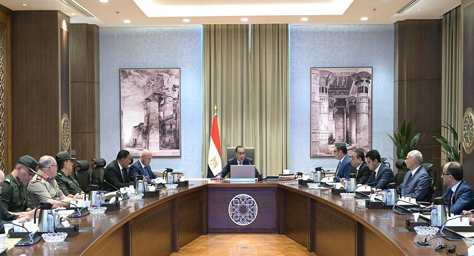 رئيس الوزراء يتابع مُستجدات تنفيذ المرحلة الأولى من مشروع تنمية رأس الحكمة وموقف التعويضات لأهالي المنطقة