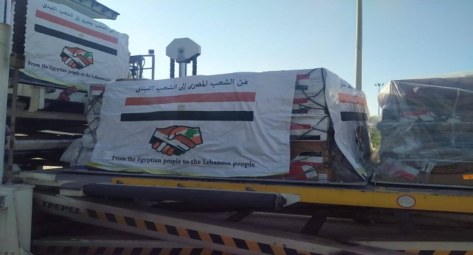 بالفيديو والصور.. رحلة استثنائية لإعادة المصريين العالقين في لبنان وتقديم مساعدات طبية وإغاثية