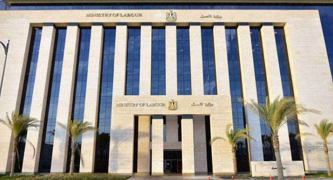 جبران: اليوم إجازة بأجر كامل لعمال القطاع الخاص بمناسبة ذكرى 6 أكتوبر