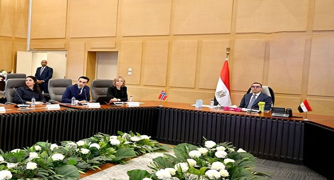 وزير الاستثمار والتجارة الخارجية يستقبل سفيرة النرويج بالقاهرة ووفد شركة سكاتك للطاقة المتجددة.