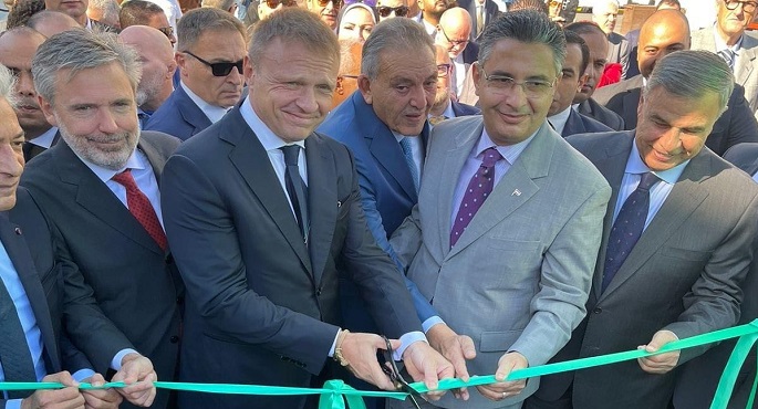 بالصور.. وزيرا التموين والزراعة يفتتحان سوق اليوم الواحد للمزارعين والمنتجات الغذائية بالإسكندرية
