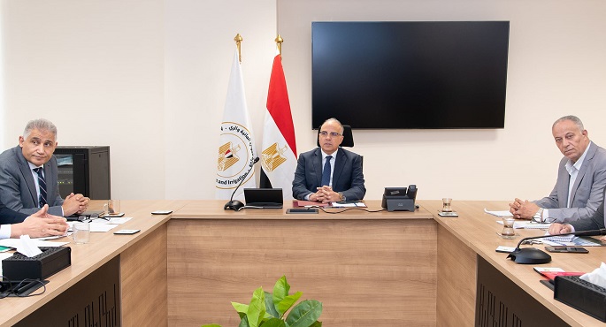 بالصور.. وزير الري يبحث موقف المشروعات التنموية بشبه جزيرة سيناء والدلتا الجديدة