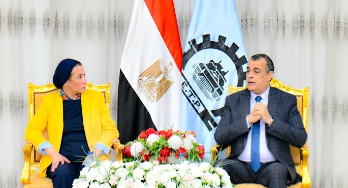وزيرا الإنتاج الحربي والبيئة يفتتحان مصنع تدوير ألياف الموز لإنتاج عبوات كرتونية صديقة للبيئة