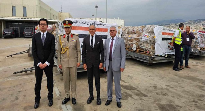 بالصور.. وصول شحنة مساعدات مصرية جديدة إلى لبنان وإعادة ٣٠٤ مواطناً إلى أرض الوطن
