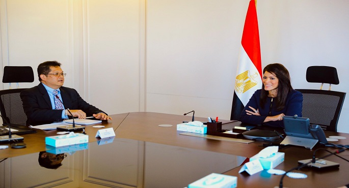 بالصور .. وزيرة التخطيط تناقش مع وفد البنك الآسيوي للاستثمار في البنية التحتية الجهود المُشتركة لدعم الموازنة