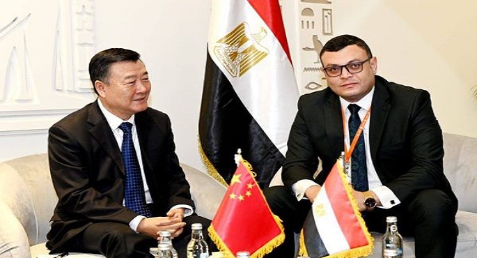 بالصور.. وزير الإسكان يبحث مع نظيره الصيني والسفير الصيني بالقاهرة سبل تعزيز التعاون بين الجانبين