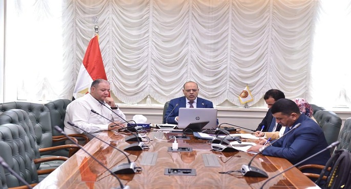 بالصور.. وزير العمل يوجه بأهمية عقد لقاءات دورية مع الجاليات المصرية لتوعيتهم بحقوقهم وواجباتهم