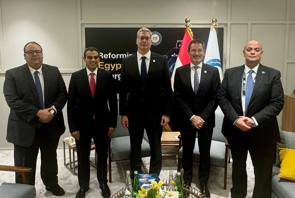 وزير البترول يبحث مع رئيس «إس إل بي» مبادرات التحول الرقمي وخفض الانبعاثات