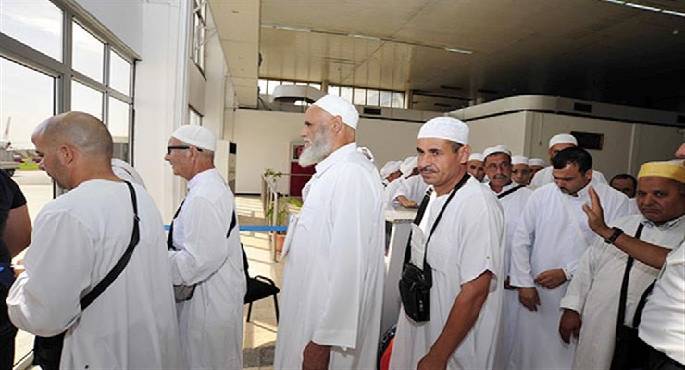 الانتهاء من تلقي طلبات التقدم لحج القرعة السبت المقبل .. ووزير الداخلية يوجه بتقديم أفضل الخدمات لضيوف الرحمن