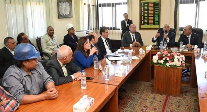 وزير الصناعة: حل كافة مشكلات شركة النصر للمسبوكات وإعادة تشغيلها بدءا من الغد