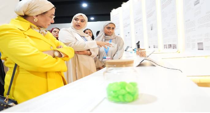وزيرة البيئة تلتقى نظيرتها الإماراتية لبحث التعاون المشترك فى عدد من الموضوعات المختلفة