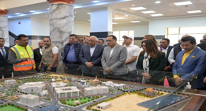 بالصور.. خلال جولته بالوادي الجديد… رئيس الوزراء يتفقد “العاصمة الإدارية الجديدة” بالمحافظة بعد التشغيل التجريبي لعدد من مبانيها
