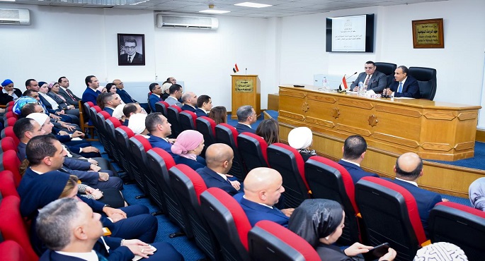 بالصور.. وزير الخارجية يلتقي الملحقين العسكريين المرشحين للعمل بالخارج ويستعرض محددات السياسة المصرية