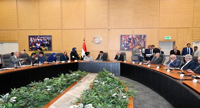 وزير الإسكان: حريصون على التواصل المستمر مع أعضاء البرلمان لتحقيق مصلحة المواطنين
