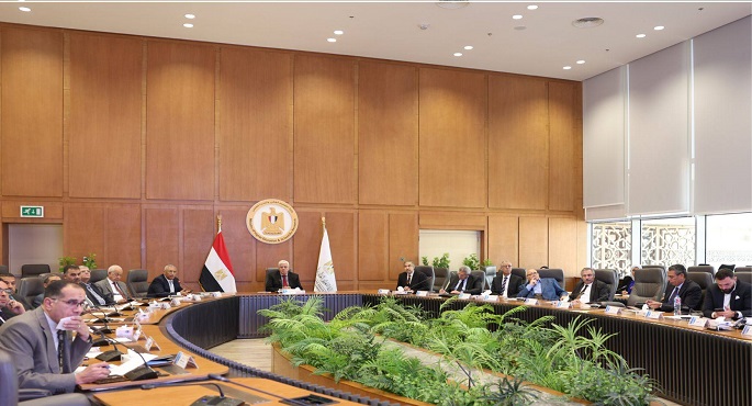 بالصور.. وزير التعليم العالي يرأس اجتماع مجلس إدارة هيئة تمويل العلوم والتكنولوجيا والابتكار
