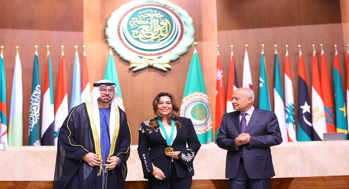 منال عوض عقب فوزها بجائزة التميز الحكومي العربى: المرأة المصرية تعيش في “العصر الماسى” في عهد الرئيس السيسى