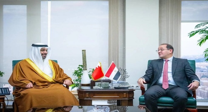 بالصور.. وزير المالية: نتطلع للتعاون المالي والاستثماري والاقتصادي مع البحرين