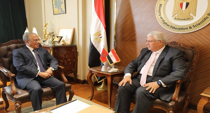 بالصور.. وزير التعليم العالي يبحث مع سفير المغرب تعزيز العلاقات الأكاديمية والبحثية بين الجانبين