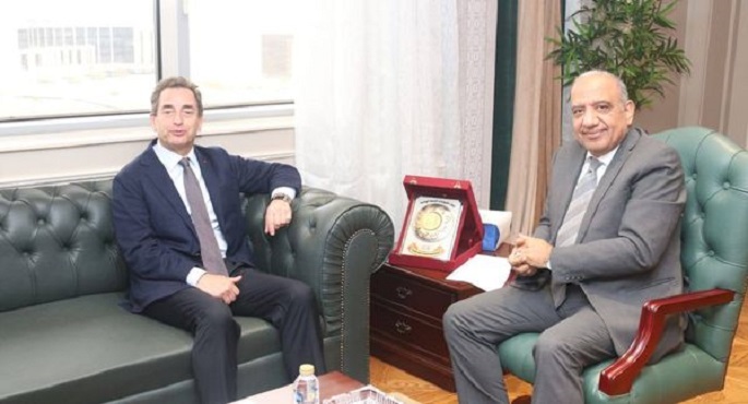 بالصور..وزير الكهرباء يستقبل السفير الفرنسي لبحث سبل دعم وتعزيز فرص التعاون والشراكة وجذب الاستثمارات